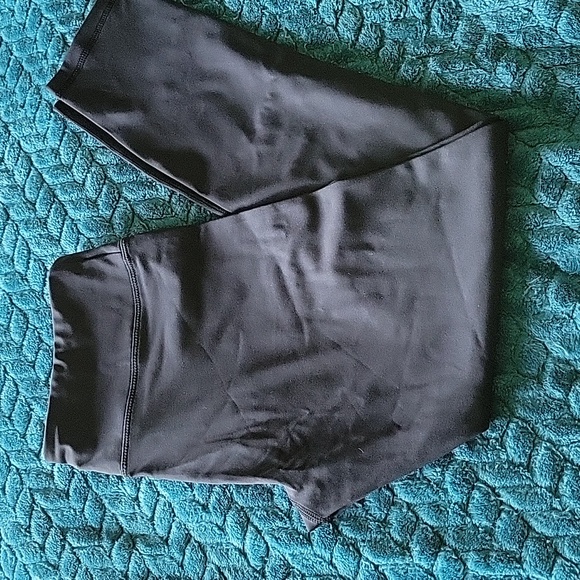 Brand New Zyia Black Light N Tight Mid-Rise 7/8 24" RC - Picture 5 of 6